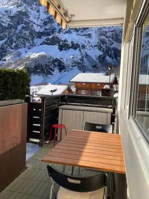 Ein allgemeiner Bergblick oder ein Berglick von der Ferienwohnung aus