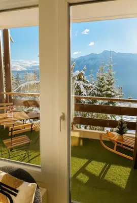 Ein allgemeiner Bergblick oder ein Berglick von der Ferienwohnung aus