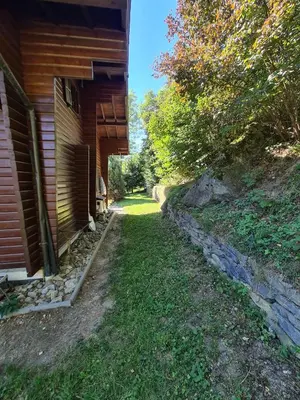 Ein Garten an der Unterkunft Porkka COSY & QUIET chalet 8 pers