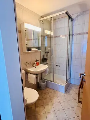Ein Badezimmer in der Unterkunft Appartements Elan