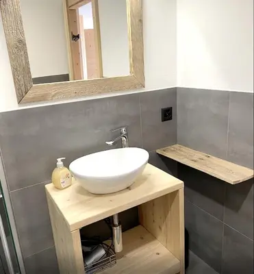 Ein Badezimmer in der Unterkunft Contemporary Chalet in Mont-Noble with Mountain View.