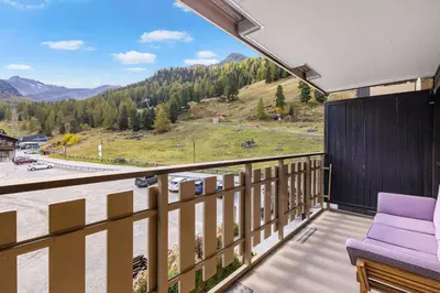 Ein allgemeiner Bergblick oder ein Berglick von der Ferienwohnung aus