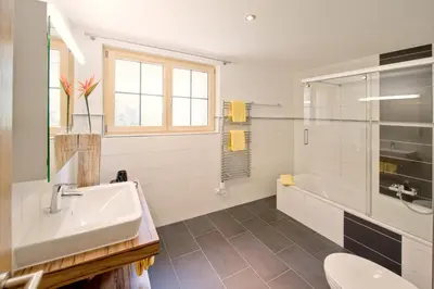 Ein Badezimmer in der Unterkunft Jägerhof Serviced Apartements