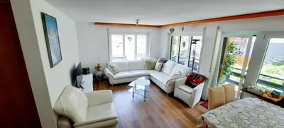 Ein Sitzbereich in der Unterkunft Bodmen 3 Apartments von Privat in Zermatt
