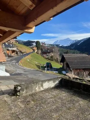 Ein allgemeiner Bergblick oder ein Berglick von der Ferienwohnung aus