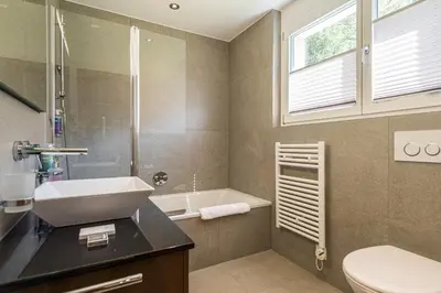 Ein Badezimmer in der Unterkunft Matthiol Appartements