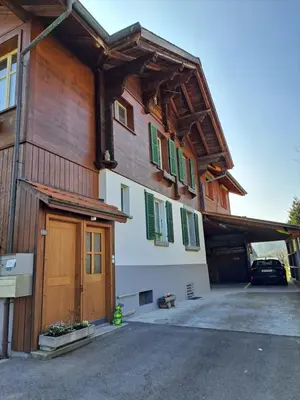 Das Gebäude in dem sich die Ferienwohnung befindet
