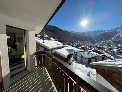 Ein allgemeiner Bergblick oder ein Berglick von der Ferienwohnung aus