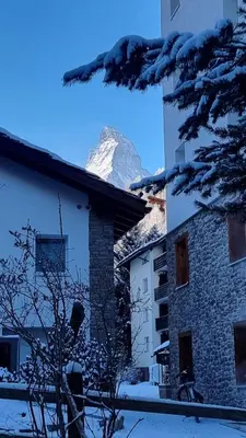 Ein allgemeiner Bergblick oder ein Berglick von der Ferienwohnung aus