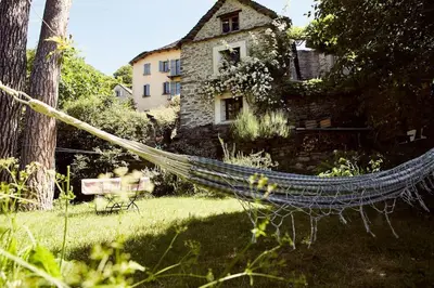 Ein Garten an der Unterkunft Wild Valley Secret Garden in Valle Onsernone