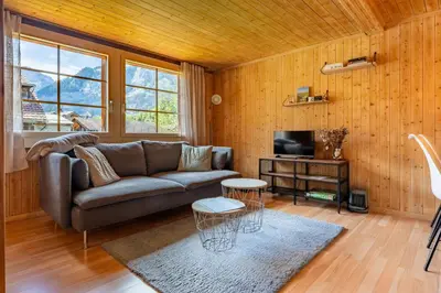 Ein Sitzbereich in der Unterkunft Charming, well-equipped Alpine apartment
