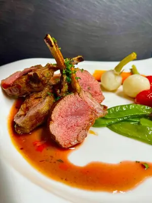 Essen im Hotel oder in der Nähe
