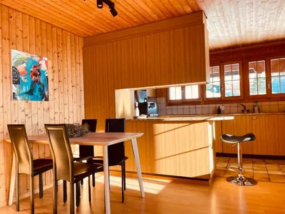Küche/Küchenzeile in der Unterkunft Ferienwohnung im Chalet Bergruh - Hasliberg Reuti