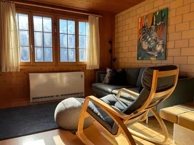 Ein Sitzbereich in der Unterkunft Ferienwohnung im Chalet Bergruh - Hasliberg Reuti