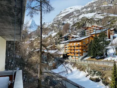 Ein allgemeiner Bergblick oder ein Berglick von der Ferienwohnung aus
