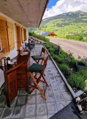 Ein allgemeiner Bergblick oder ein Berglick von der Ferienwohnung aus