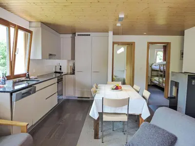 Küche/Küchenzeile in der Unterkunft Apartment Chalet Gredetsch 6B by Interhome