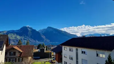 Ein allgemeiner Bergblick oder ein Berglick von der Ferienwohnung aus