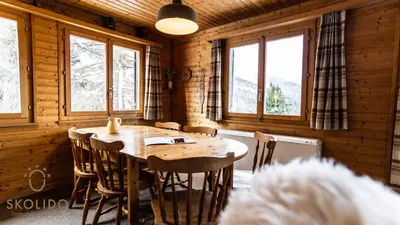 Ein Sitzbereich in der Unterkunft Chalet Glück-Auf Bürchen