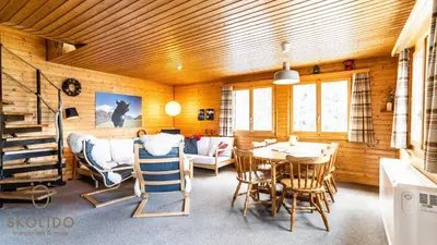 Ein Sitzbereich in der Unterkunft Chalet Glück-Auf Bürchen