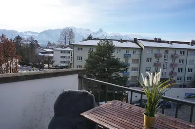 Ein allgemeiner Bergblick oder ein Berglick von der Ferienwohnung aus