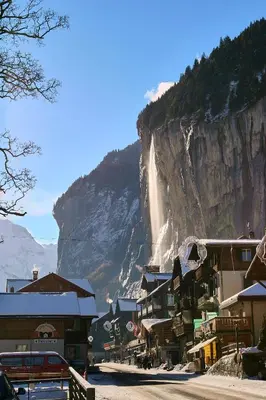 Ein allgemeiner Bergblick oder ein Berglick von der Ferienwohnung aus