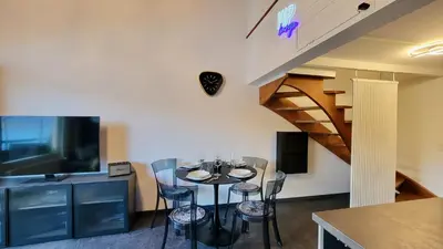 TV/Unterhaltungsangebot in der Unterkunft Lakeview Loft*Lake/Ferry access* Central