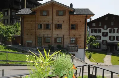 Das Gebäude in dem sich das Bed & Breakfast befindet