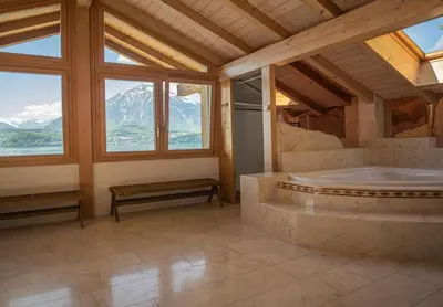Grundriss der Unterkunft Lakeside Chalet with Panorama View