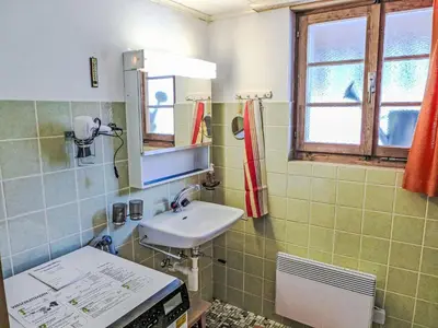 Ein Badezimmer in der Unterkunft Apartment Reinisch by Interhome