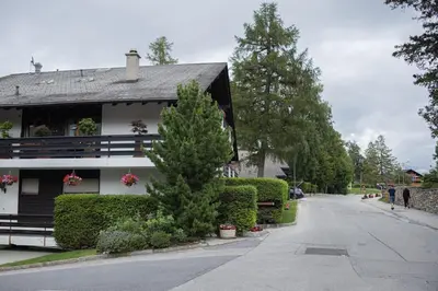 Das Gebäude in dem sich die Ferienwohnung befindet