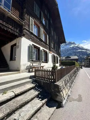Ein allgemeiner Bergblick oder ein Berglick von der Ferienwohnung aus