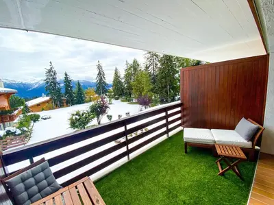 Ein allgemeiner Bergblick oder ein Berglick von der Ferienwohnung aus