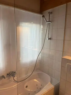 Ein Badezimmer in der Unterkunft Chalet Adler Bettmeralp