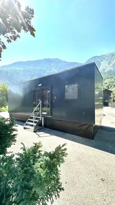 Ein allgemeiner Bergblick oder ein Berglick von der Ferienwohnung aus
