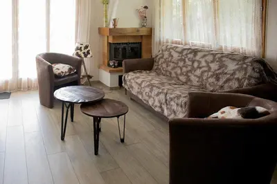Ein Sitzbereich in der Unterkunft Appartement 3 pièces à Anzère