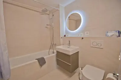 Ein Badezimmer in der Unterkunft Haus Bodmen C, Apartment Grünsee