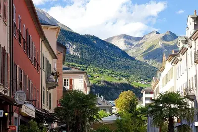 Ein allgemeiner Bergblick oder ein Berglick von der Ferienwohnung aus