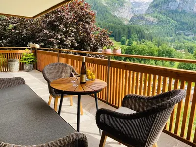 Ein allgemeiner Bergblick oder ein Berglick von der Ferienwohnung aus