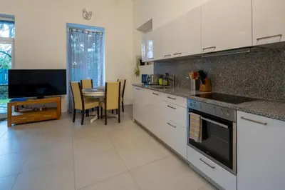 Küche/Küchenzeile in der Unterkunft Casa Cavalli bellissimo appartamento
