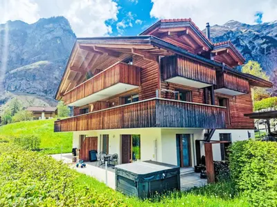 Ein allgemeiner Bergblick oder ein Berglick von der Ferienwohnung aus