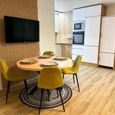 Studio magnifique avec terrasse spacieuse et jardin Loèche-les-Bains Vacances