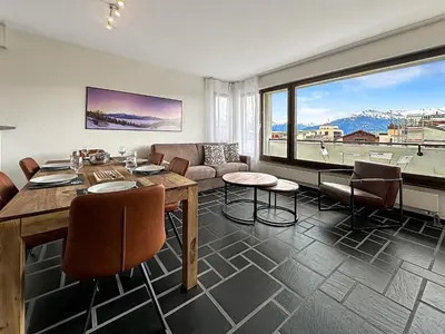 Ein Sitzbereich in der Unterkunft Instant Ski and Golf Paradise - Crans Montana