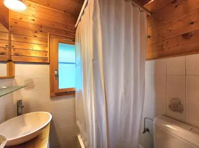 Ein Badezimmer in der Unterkunft Chalet Pololo avec sauna, Val d'Hérens