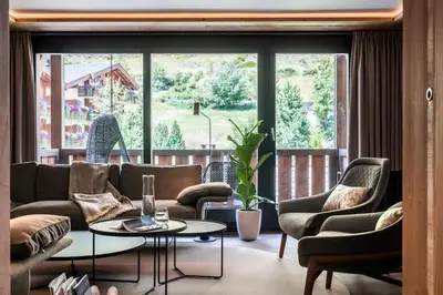Ein Sitzbereich in der Unterkunft Top Lage, viel Platz & Komfort by ZermattStays
