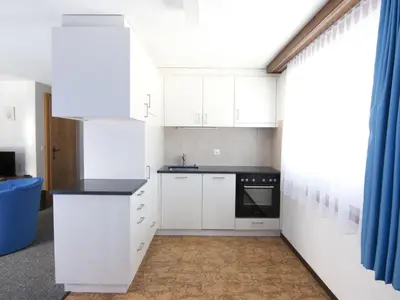 Küche/Küchenzeile in der Unterkunft Apartment Floralpina by Interhome
