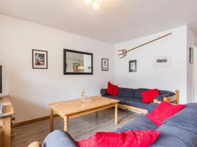 Ein Sitzbereich in der Unterkunft Apartment Cresta by Interhome