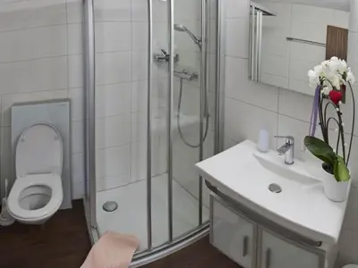Ein Badezimmer in der Unterkunft Apartment Channa by Interhome