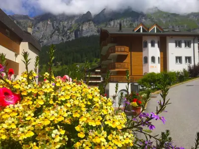 Ein allgemeiner Bergblick oder ein Berglick von der Ferienwohnung aus