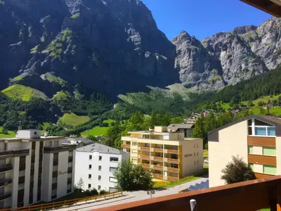 Ein allgemeiner Bergblick oder ein Berglick von der Ferienwohnung aus